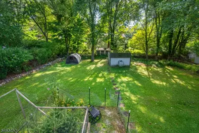 33 Lakeside Ave, Bloomingdale, NJ 07403 - Photo 39