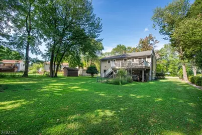 33 Lakeside Ave, Bloomingdale, NJ 07403 - Photo 37