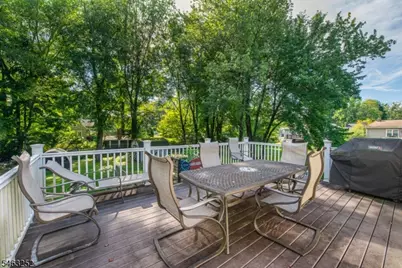 33 Lakeside Ave, Bloomingdale, NJ 07403 - Photo 35