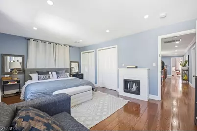 301 Roosevelt Ave, Hasbrouck Heights, NJ 07604 - Photo 19