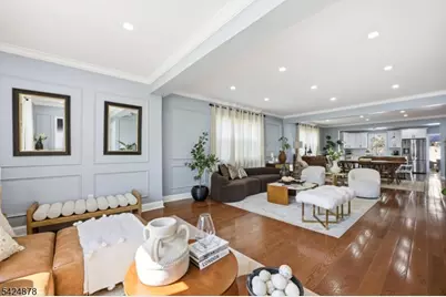 301 Roosevelt Ave, Hasbrouck Heights, NJ 07604 - Photo 1