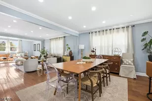 301 Roosevelt Ave, Hasbrouck Heights, NJ 07604 - Photo 5