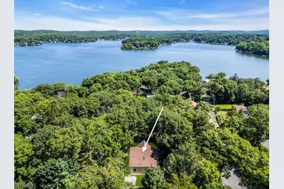 104 Bishops Rock Rd, Hopatcong, NJ 07843 - Photo 47