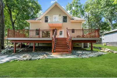 104 Bishops Rock Rd, Hopatcong, NJ 07843 - Photo 3