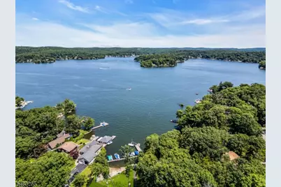 104 Bishops Rock Rd, Hopatcong, NJ 07843 - Photo 49