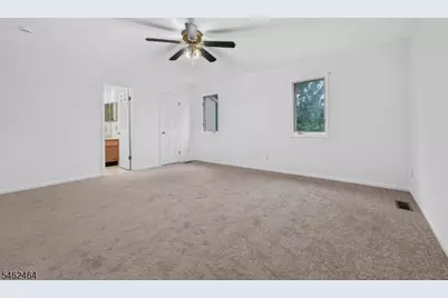 10 Hemlock Ct, Raritan Township, NJ 08822 - Photo 15