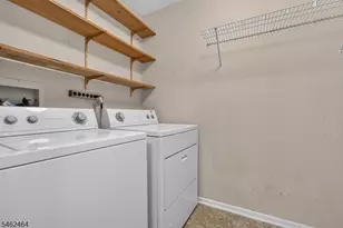 10 Hemlock Ct, Raritan Township, NJ 08822 - Photo 17
