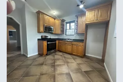 163 Dewey St, Unit #1, Newark, NJ 07112 - Photo 5