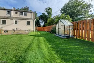 39 Sunset Rd, Pequannock Township, NJ 07444 - Photo 29