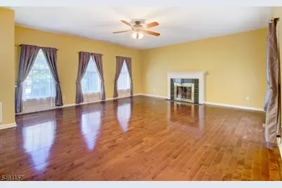 9 Bukiet Ct, Roxbury Township, NJ 07852 - Photo 13