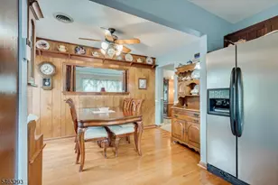 669 Old Post Rd, Edison Twp., NJ 08817 - Photo 17