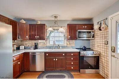 669 Old Post Rd, Edison Twp., NJ 08817 - Photo 19