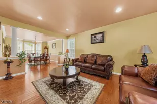 9 Red Maple Ln, Mount Olive, NJ 07836 - Photo 7
