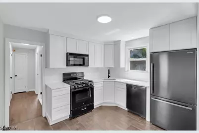 2708 Maple Ave, South Plainfield, NJ 07080 - Photo 9