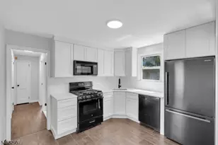 2708 Maple Ave, South Plainfield, NJ 07080 - Photo 9