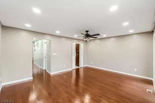 32 Chelsea Way, Bridgewater Twp., NJ 08807 - Photo 5
