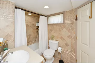 71 Ringwood Ave, Pompton Lakes, NJ 07442 - Photo 15