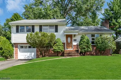 290 Arnold Ave, North Plainfield, NJ 07063 - Photo 1