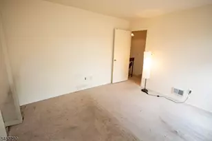 112 Bluebird Dr, Hillsborough Township, NJ 08844 - Photo 23