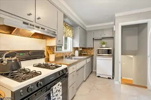 130 S Glenwood Rd, Fanwood, NJ 07023 - Photo 13