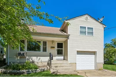 844 Lakeshore Dr, Aberdeen Township, NJ 07735 - Photo 1