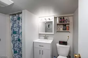 1 Renda Pl, Green Brook Township, NJ 08812 - Photo 21