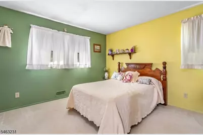 75 Fawn Ridge Dr, Long Hill Township, NJ 07946 - Photo 11