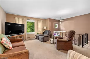 75 Fawn Ridge Dr, Long Hill Township, NJ 07946 - Photo 3