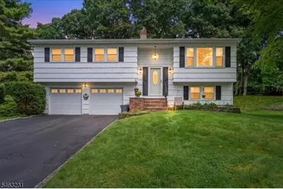 75 Fawn Ridge Dr, Long Hill Township, NJ 07946 - Photo 1