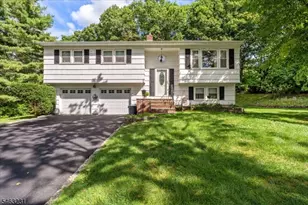 75 Fawn Ridge Dr, Long Hill Township, NJ 07946 - Photo 25