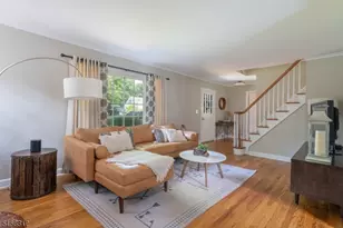 1 Pine Way, New Providence, NJ 07974 - Photo 5