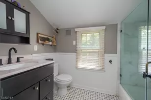 1 Pine Way, New Providence, NJ 07974 - Photo 19
