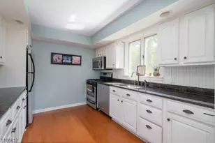 1 Pine Way, New Providence, NJ 07974 - Photo 9