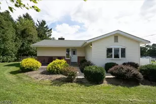 8 Fern Ave, Hamburg, NJ 07419 - Photo 1