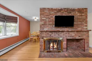 8 Fern Ave, Hamburg, NJ 07419 - Photo 11