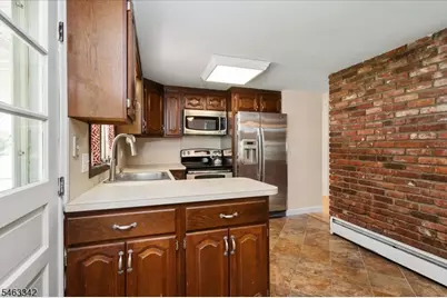 8 Fern Ave, Hamburg, NJ 07419 - Photo 17