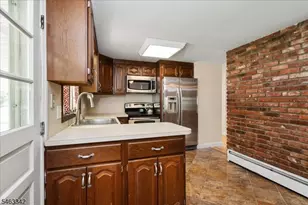8 Fern Ave, Hamburg, NJ 07419 - Photo 17