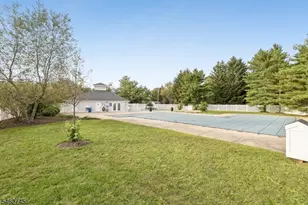 250 Nuthatch Ct, Readington, NJ 08887 - Photo 27