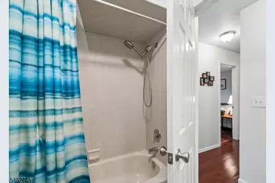250 Nuthatch Ct, Readington, NJ 08887 - Photo 15