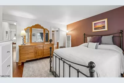 250 Nuthatch Ct, Readington, NJ 08887 - Photo 17