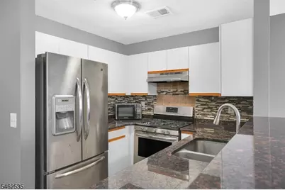215 Sheffield Ct, Denville, NJ 07834 - Photo 9