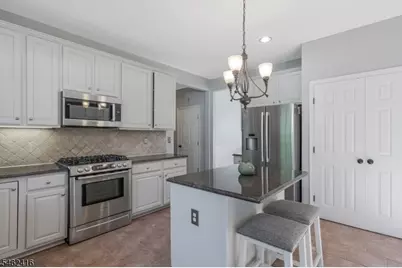 2 Saunders Ln, Mount Olive, NJ 07840 - Photo 9