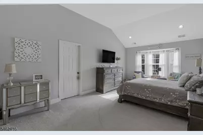 2 Saunders Ln, Mount Olive, NJ 07840 - Photo 5