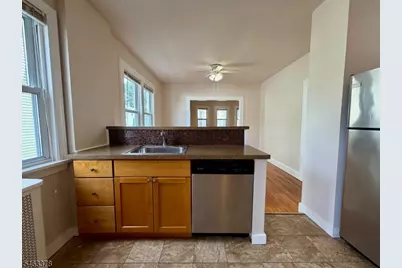 19 Harvard St, Nutley, NJ 07110 - Photo 7