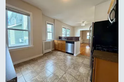 19 Harvard St, Nutley, NJ 07110 - Photo 9