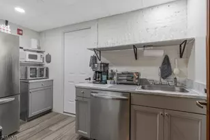 110 South St, Morristown, NJ 07960 - Photo 35
