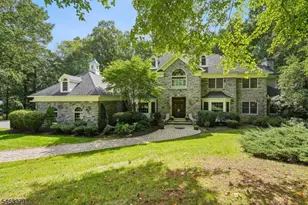 12 Cobblefield Dr, Bernardsville, NJ 07924 - Photo 1