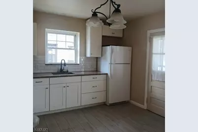 120 Jefferson Pl, Totowa, NJ 07512 - Photo 3
