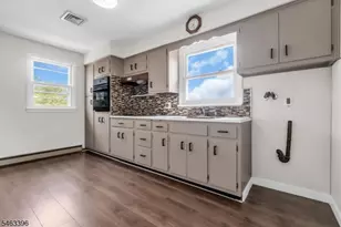 115 Van Riper Ave, Clifton, NJ 07011 - Photo 3