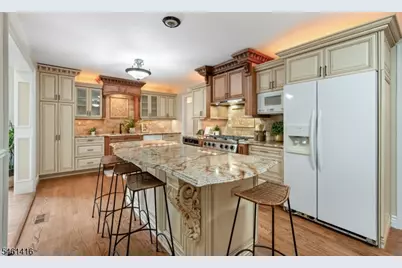 15 Partridge Rd, Hillsborough Township, NJ 08844 - Photo 9